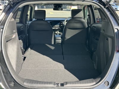 フィット(ホンダ)中古車 内外装写真他２