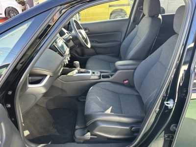 フィット(ホンダ)中古車 前席内装