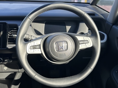 フィット(ホンダ)中古車 内外装写真