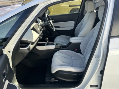 フィット(ホンダ)中古車 前席内装