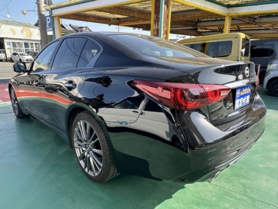 スカイライン(ニッサン)中古車 後方