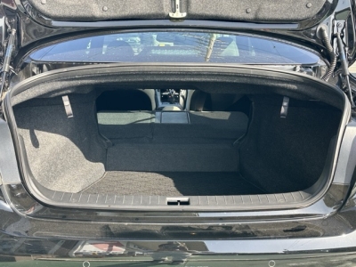 スカイライン(ニッサン)中古車 内外装写真他１