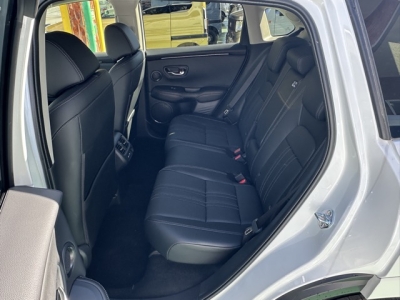 ZR-V(ホンダ)登録済未使用車 後席内装