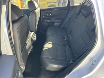 ZR-V(ホンダ)登録済未使用車 後席内装