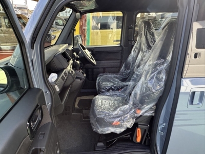 N-VAN(ホンダ)届出済未使用車 前席内装