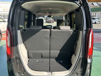 新型N-BOX(ホンダ)中古車 内外装写真他２
