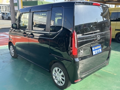 新型N-BOX(ホンダ)中古車 後方