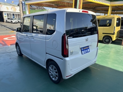 新型N-BOX(ホンダ)中古車 後方