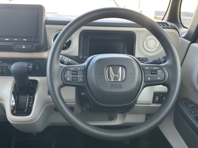 新型N-BOX(ホンダ)中古車 内外装写真