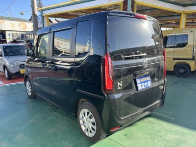 新型N-BOX(ホンダ)中古車 後方
