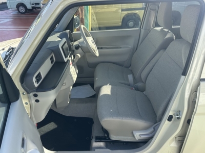 ラパン(スズキ)中古車 前席内装