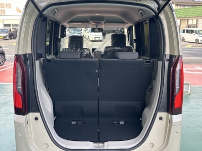 新型N-BOX(ホンダ)届出済未使用車 内外装写真他２