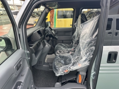 N-VAN(ホンダ)届出済未使用車 前席内装