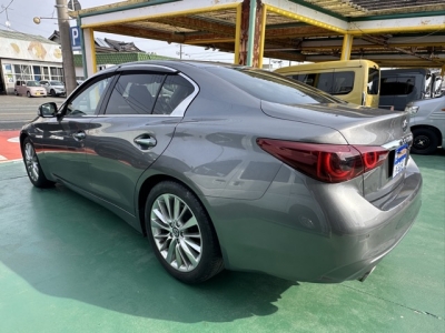 スカイライン(ニッサン)中古車 後方