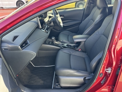 カローラツーリング(トヨタ)中古車 前席内装