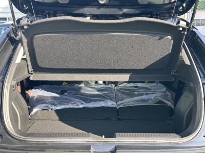 フロンクス(スズキ)登録済未使用車 内外装写真他２