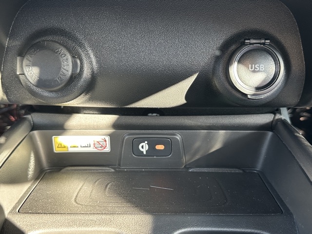 フロンクス(スズキ)登録済未使用車 24