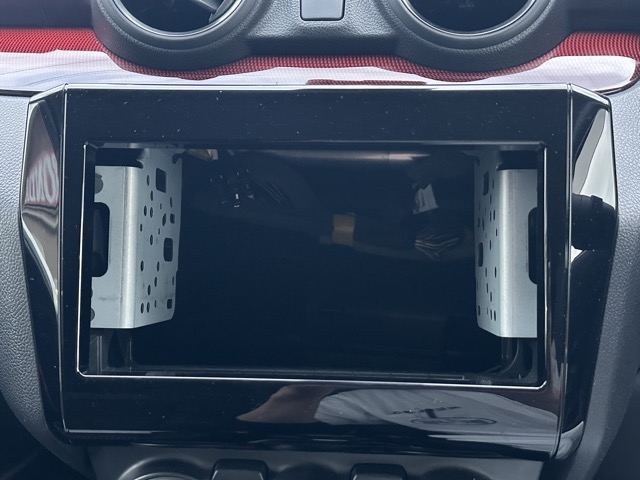 スイフト(スズキ)中古車 18