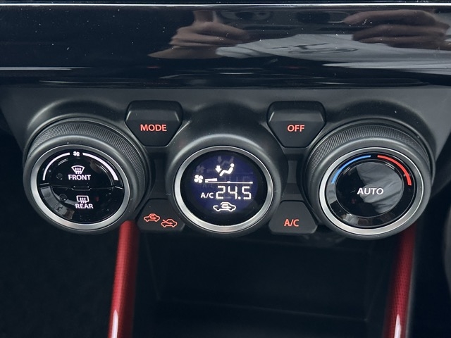 スイフト(スズキ)中古車 19