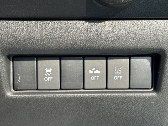 スイフト(スズキ)中古車 15