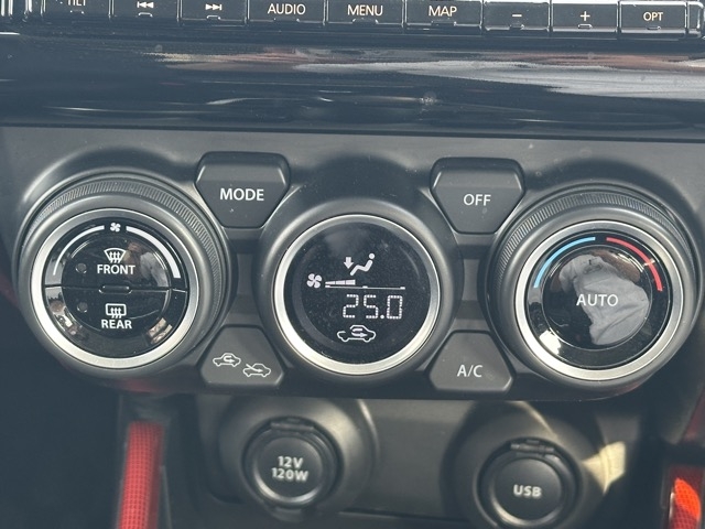 スイフト(スズキ)中古車 23