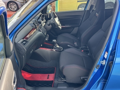 スイフトスポーツ(スズキ)中古車 前席内装