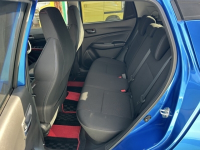 スイフトスポーツ(スズキ)中古車 後席内装