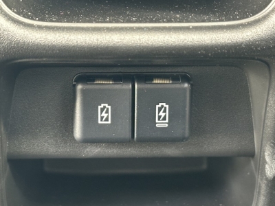 フロンクス(スズキ)登録済未使用車 内外装写真他