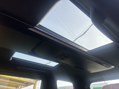 ヴェルファイアハイブリッド(トヨタ)中古車 内外装写真他２