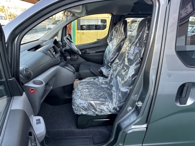 NV200バネットバン(ニッサン)登録済未使用車 前席内装