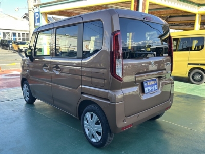 新型スペーシア(スズキ)届出済未使用車 後方