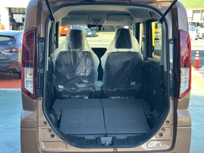 新型スペーシア(スズキ)届出済未使用車 内外装写真他１