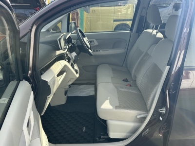 ムーヴ(ダイハツ)中古車 前席内装