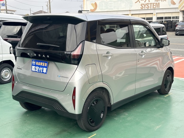 サクラ(ニッサン)中古車 11