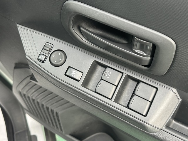 サクラ(ニッサン)中古車 13