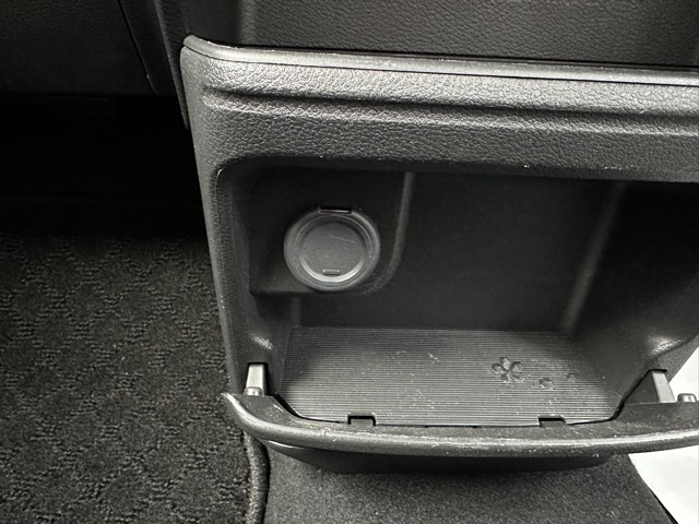 サクラ(ニッサン)中古車 24