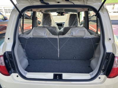 ラパン(スズキ)届出済未使用車 内外装写真他