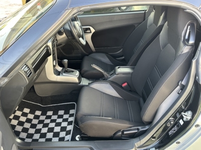 コペン(ダイハツ)中古車 前席内装