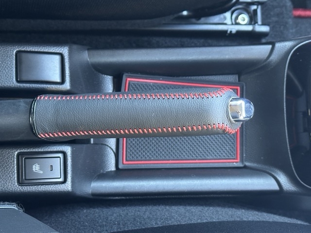 スイフト(スズキ)中古車 15