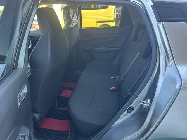スイフト(スズキ)中古車 4
