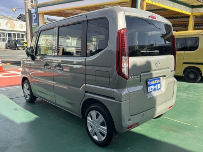 新型スペーシアのOEM(スズキ)中古車 後方