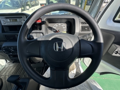 アクティT(ホンダ)中古車 後席から見た前席