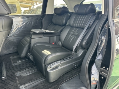 オデッセイ(ホンダ)中古車 後席内装