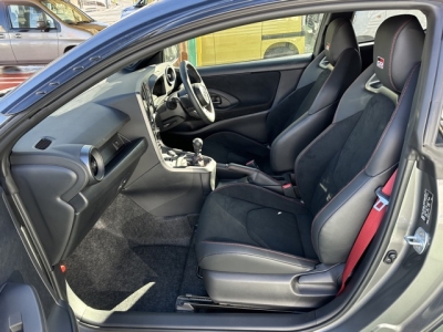 GRヤリス(トヨタ)中古車 前席内装