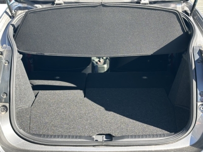 GRヤリス(トヨタ)中古車 内外装写真他１