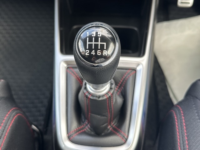 スイフト(スズキ)登録済未使用車 26