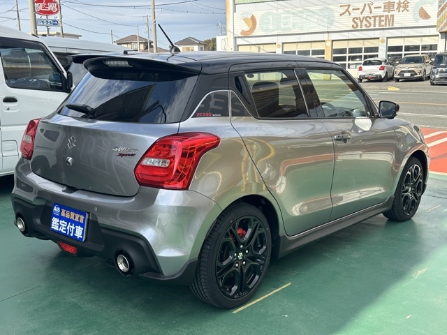 スイフト(スズキ)登録済未使用車 8