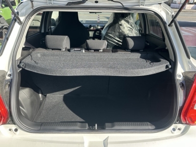 スイフトスポーツ(スズキ)登録済未使用車 内外装写真他