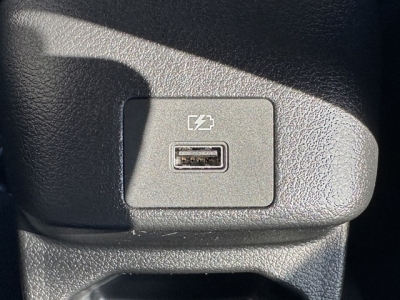 オーラ(ニッサン)中古車 内外装写真