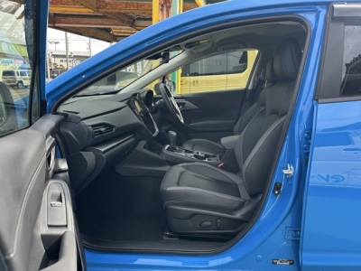 インプレッサ(スバル)中古車 前席内装